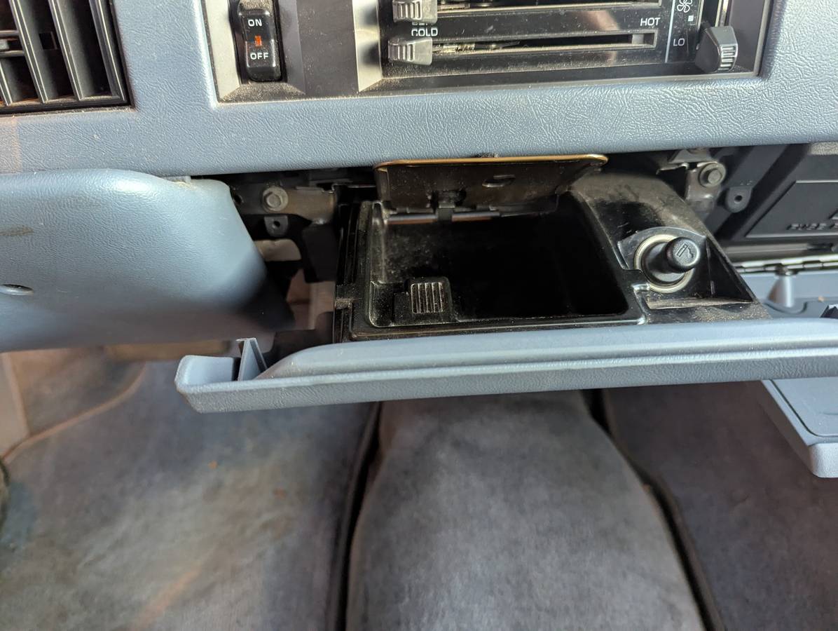 Oldsmobile-cutlass-ciera-sl-1995-blue-17
