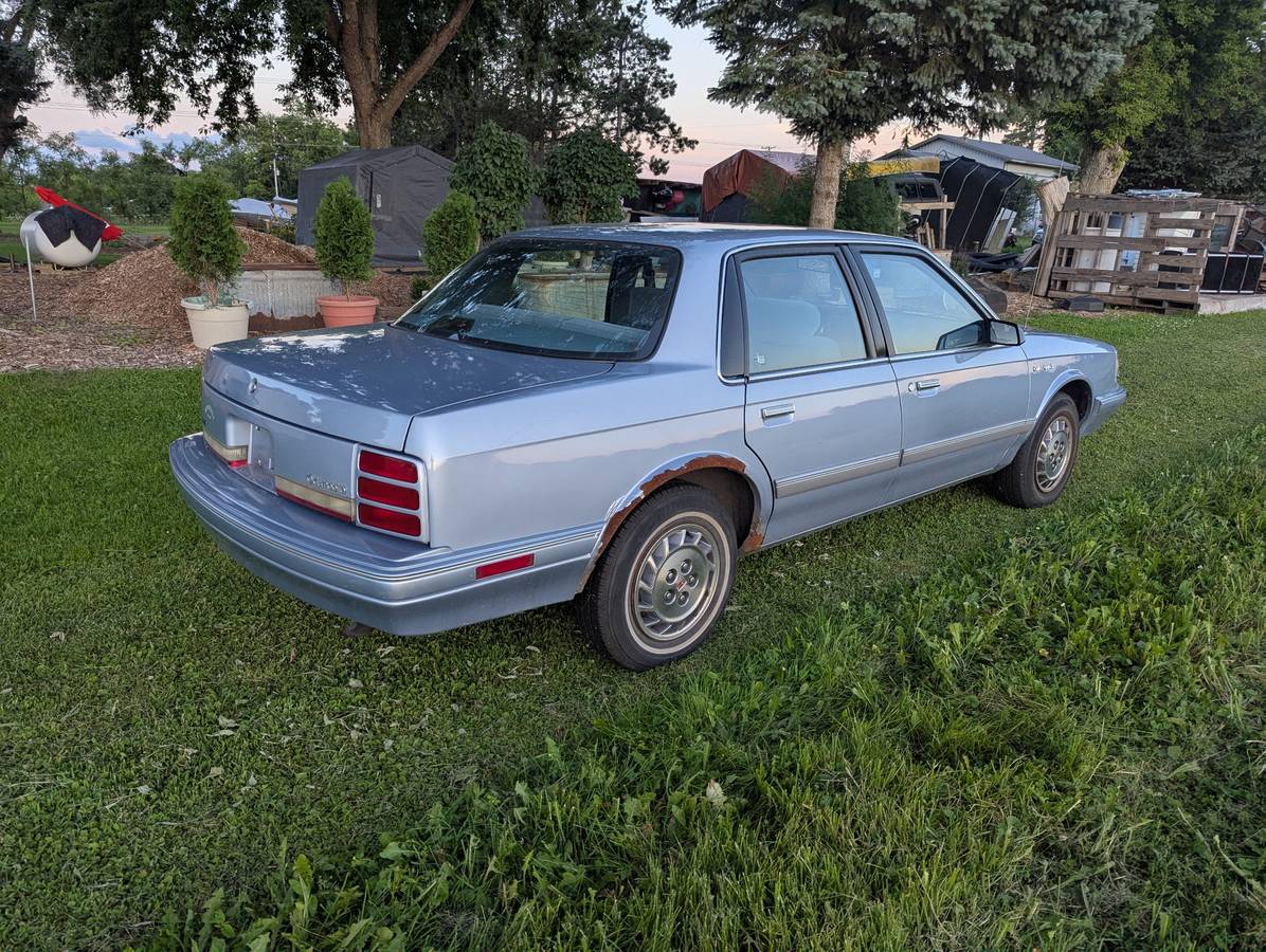 Oldsmobile-cutlass-ciera-sl-1995-blue-4
