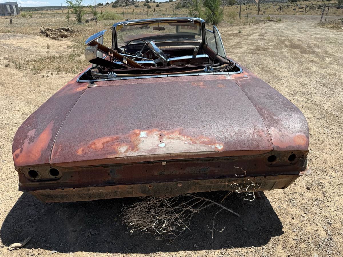 Oldsmobile-cutlass-convertible-1962-brown-1