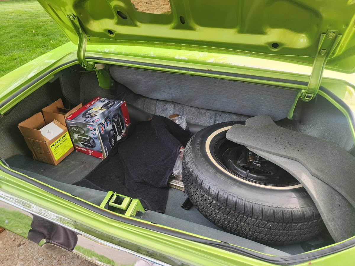 Oldsmobile-cutlass-convertible-1972-green-2