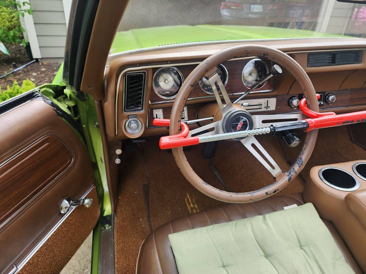 Oldsmobile-cutlass-convertible-1972-green-9