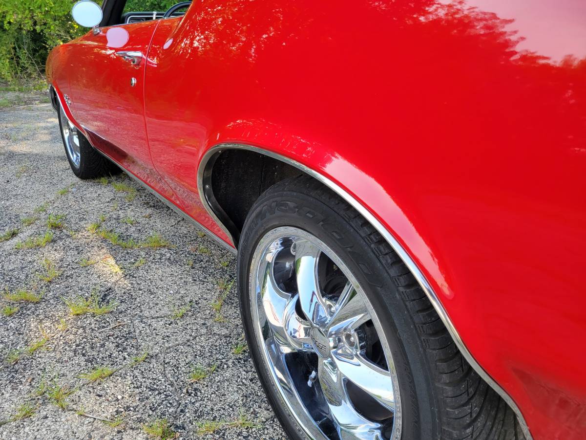 Oldsmobile-cutlass-convertible-1972-red-1