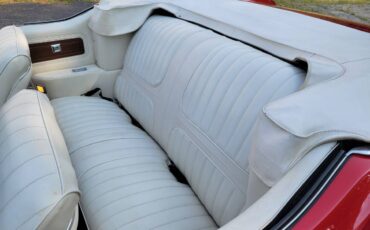 Oldsmobile-cutlass-convertible-1972-red-18