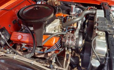 Oldsmobile-cutlass-diesel-1965-red-4