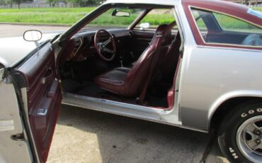 Oldsmobile-cutlass-s-1976-silver-4