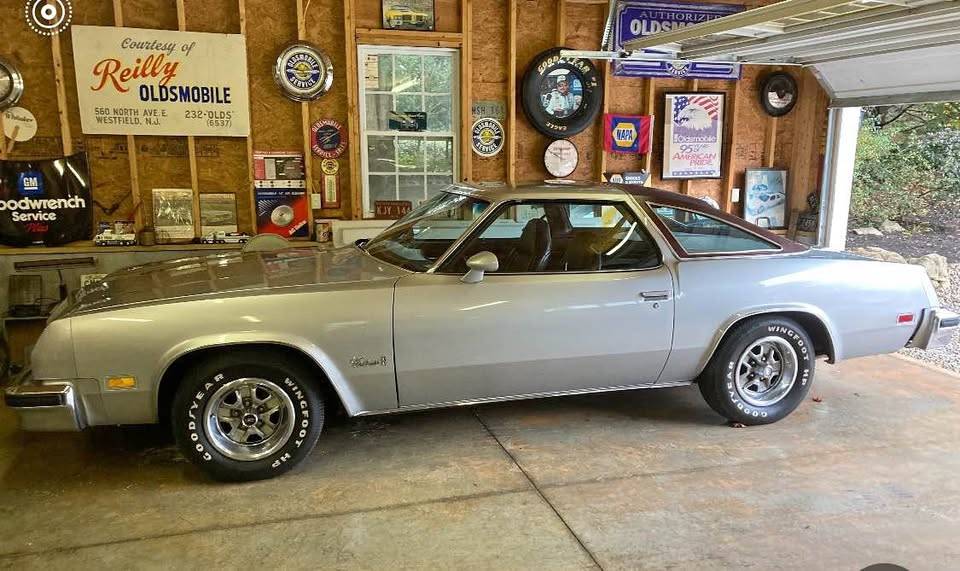 Oldsmobile-cutlass-s-1976-silver-7