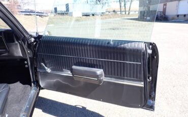 Oldsmobile-cutlass-s-holiday-coupe-w31-1969-black-14