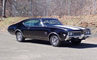 Oldsmobile-cutlass-s-holiday-coupe-w31-1969-black