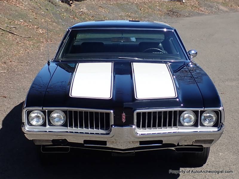 Oldsmobile-cutlass-s-holiday-coupe-w31-1969-black-7