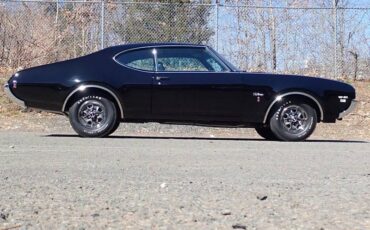 Oldsmobile-cutlass-s-holiday-coupe-w31-1969-black-8