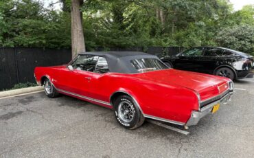 Oldsmobile-cutlass-supreme-1967-1