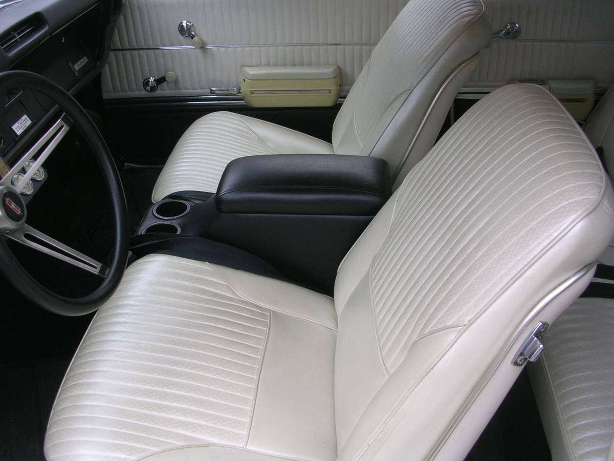Oldsmobile-cutlass-supreme-1968-blue-15
