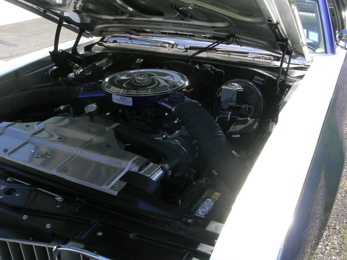 Oldsmobile-cutlass-supreme-1968-blue-18