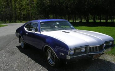 Oldsmobile-cutlass-supreme-1968-blue