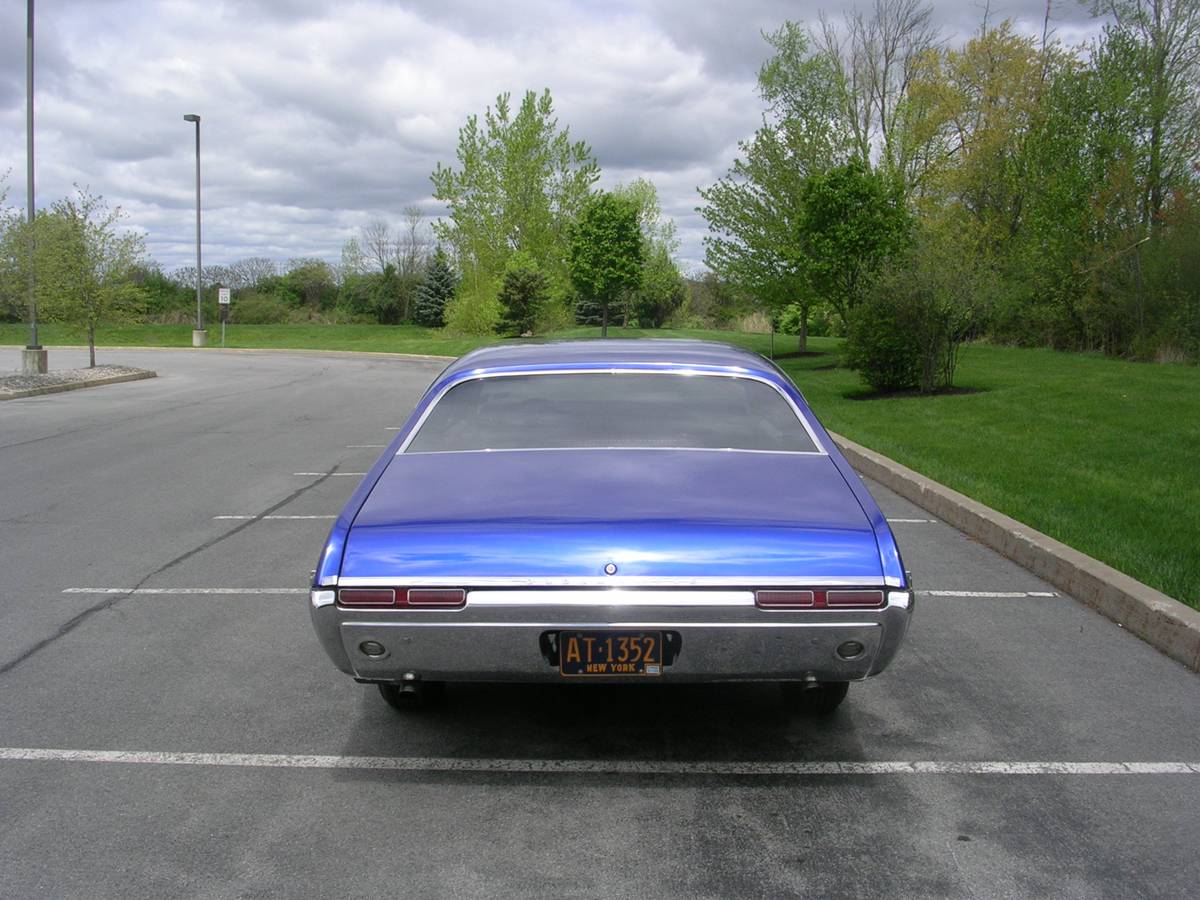 Oldsmobile-cutlass-supreme-1968-blue-4