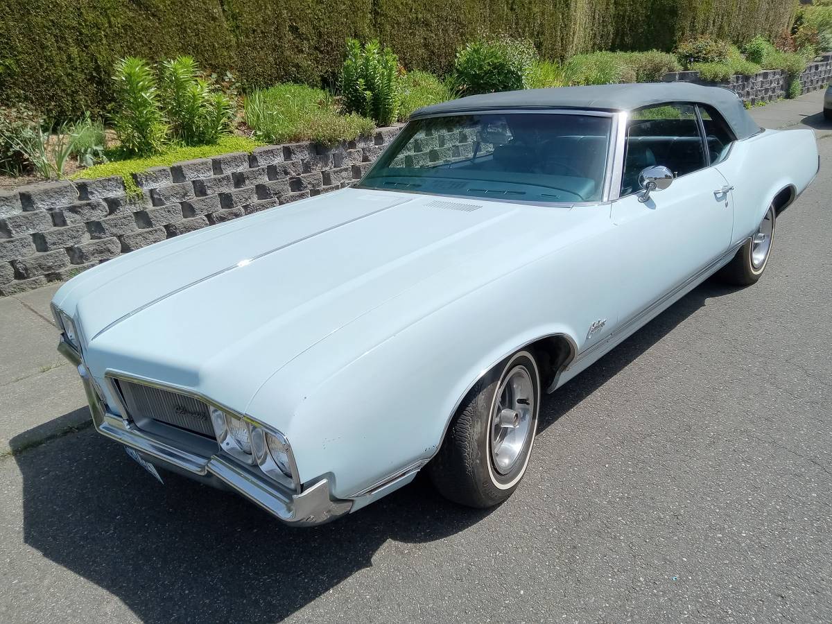 Oldsmobile-cutlass-supreme-1970-1