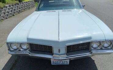 Oldsmobile-cutlass-supreme-1970-2