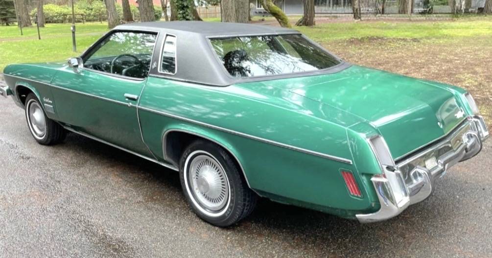 Oldsmobile-cutlass-supreme-1973-green-10
