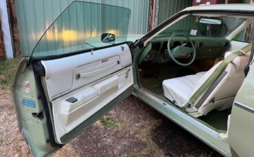 Oldsmobile-cutlass-supreme-1975-8