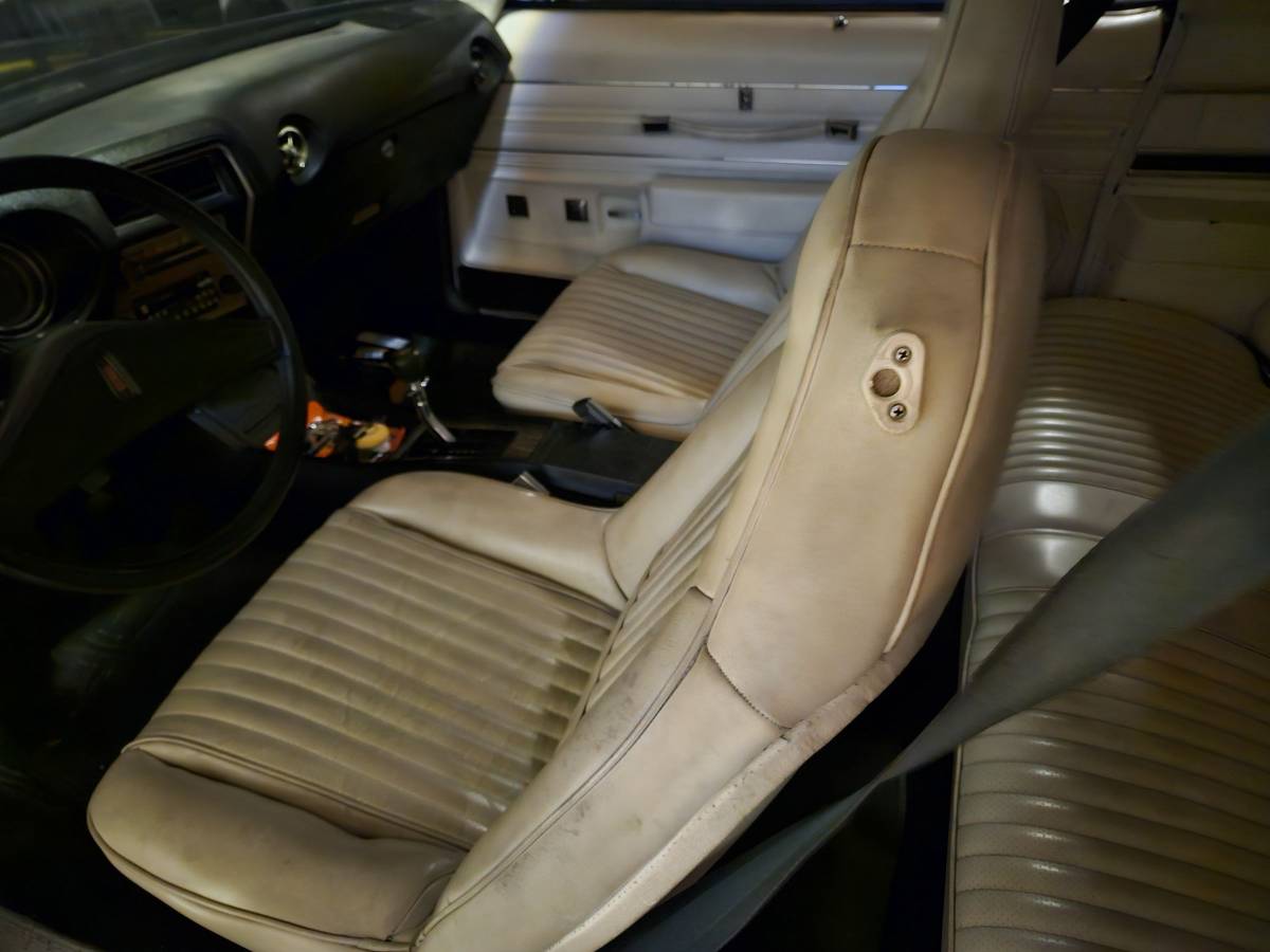 Oldsmobile-cutlass-supreme-1975-blue-8