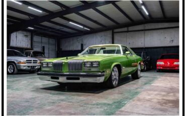 Oldsmobile-cutlass-supreme-1976-green-12