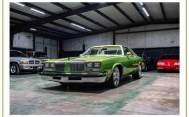 Oldsmobile-cutlass-supreme-1976-green-24