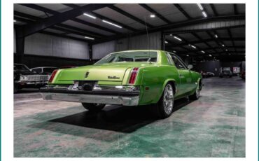 Oldsmobile-cutlass-supreme-1976-green-37