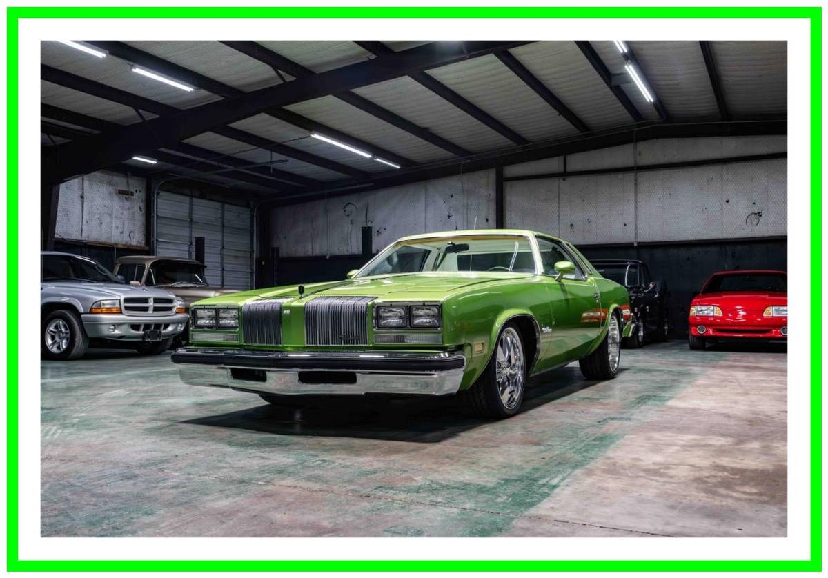 Oldsmobile-cutlass-supreme-1976-green-40
