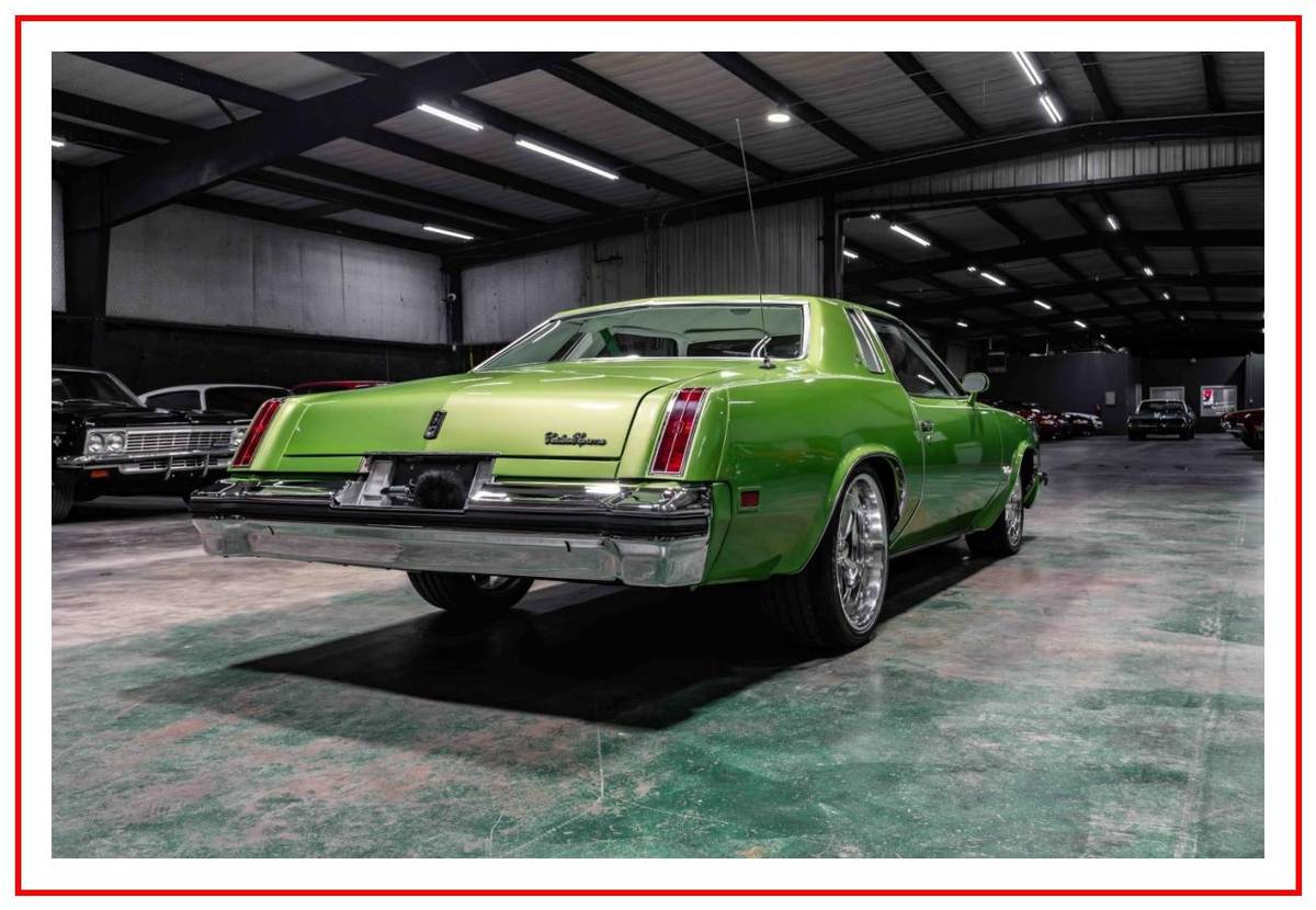 Oldsmobile-cutlass-supreme-1976-green-48