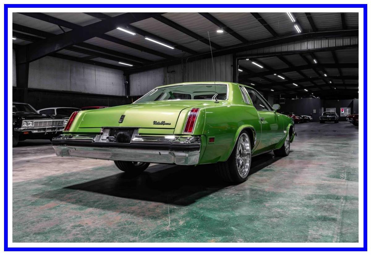 Oldsmobile-cutlass-supreme-1976-green-9