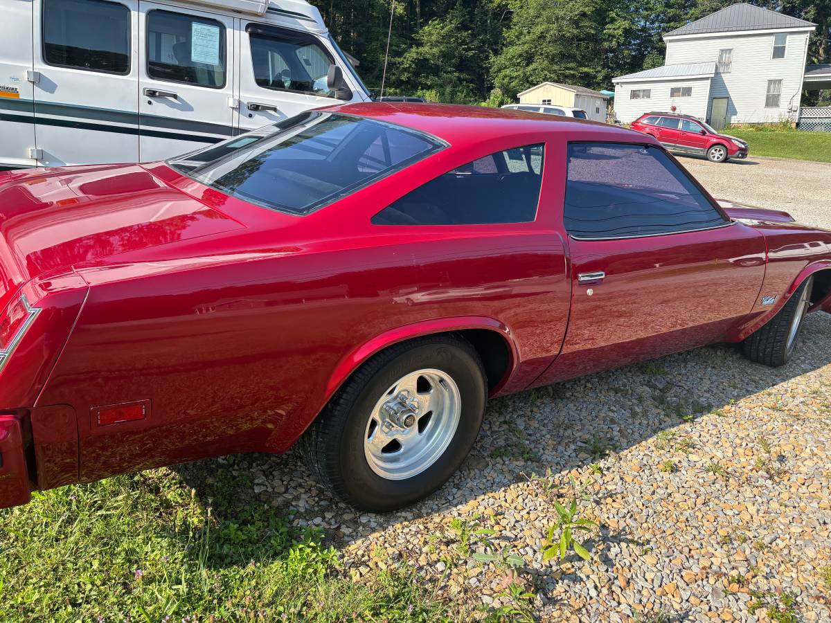 Oldsmobile-cutlass-supreme-1977-red-4
