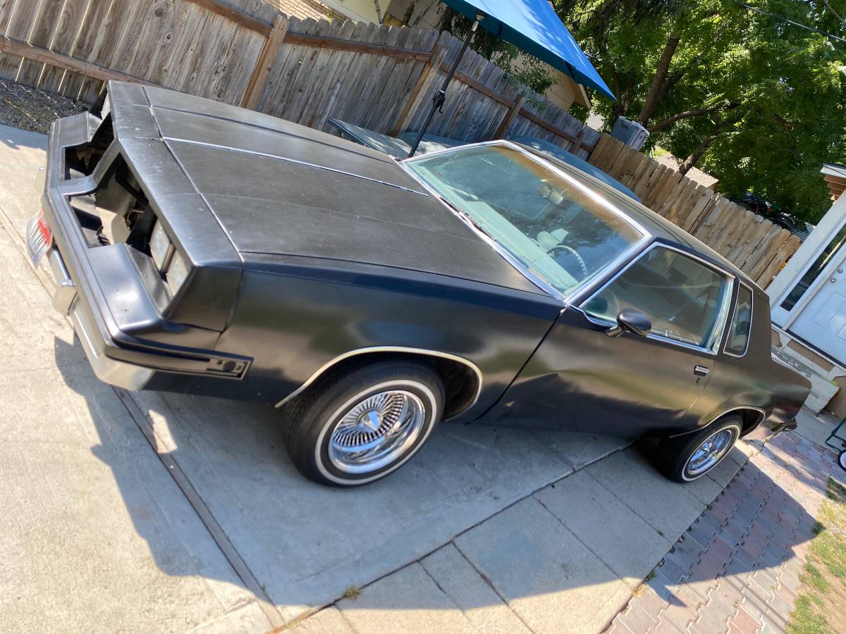 Oldsmobile-cutlass-supreme-1981-5