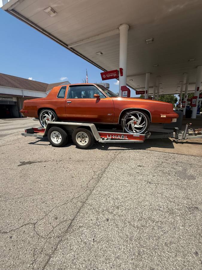 Oldsmobile-cutlass-supreme-1983-orange-2
