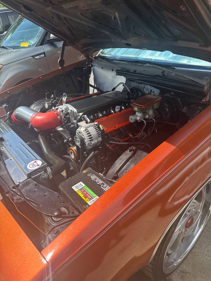 Oldsmobile-cutlass-supreme-1983-orange-4