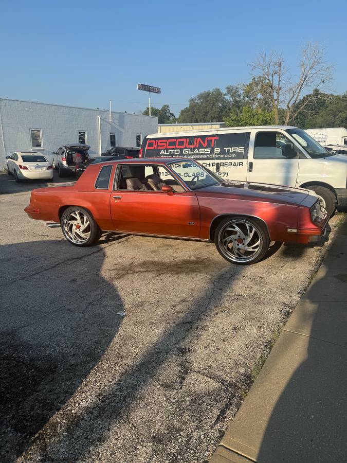 Oldsmobile-cutlass-supreme-1983-orange-5
