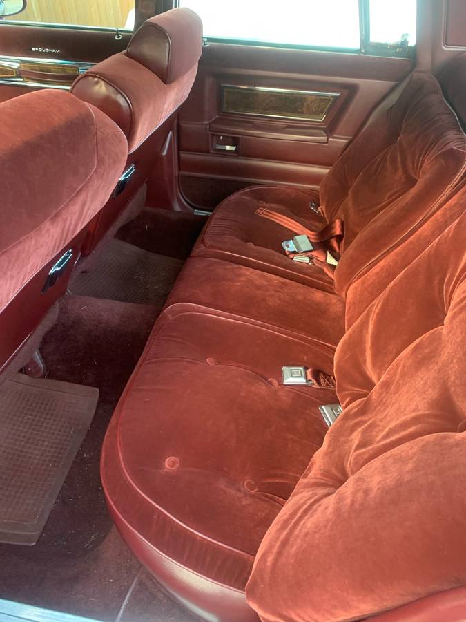 Oldsmobile-cutlass-supreme-1984-red-10