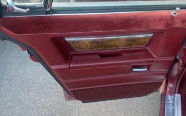 Oldsmobile-cutlass-supreme-1984-red-11