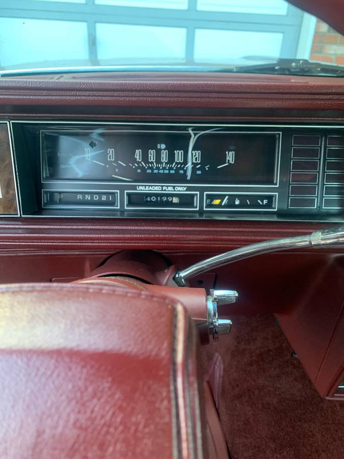 Oldsmobile-cutlass-supreme-1984-red-12