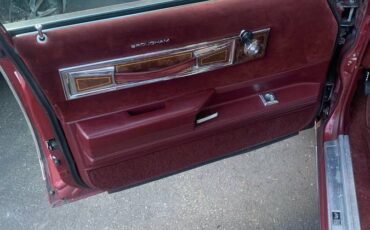 Oldsmobile-cutlass-supreme-1984-red-14