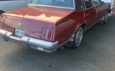 Oldsmobile-cutlass-supreme-1984-red-16