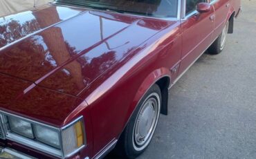 Oldsmobile-cutlass-supreme-1984-red-19