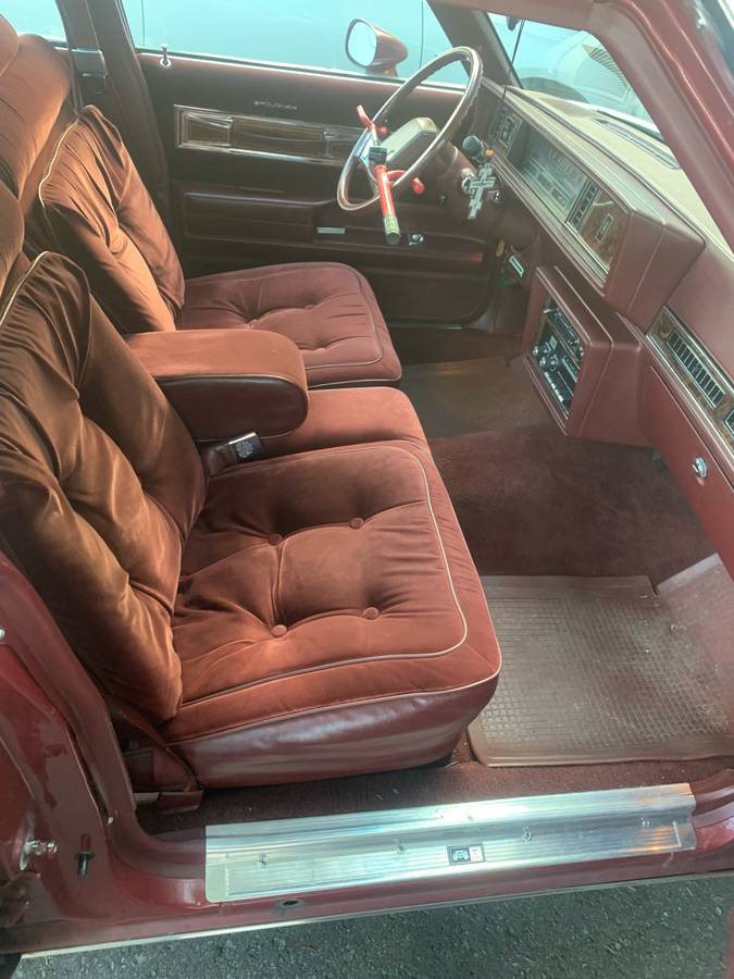 Oldsmobile-cutlass-supreme-1984-red-7