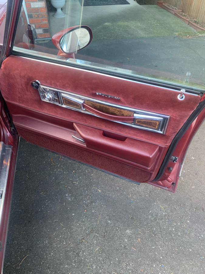 Oldsmobile-cutlass-supreme-1984-red-8