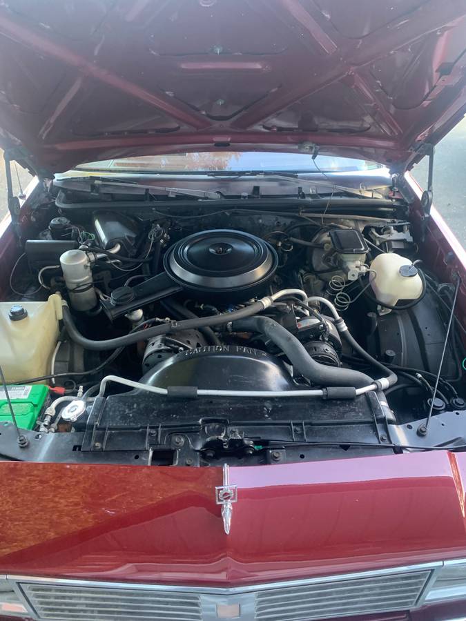 Oldsmobile-cutlass-supreme-1984-red-9