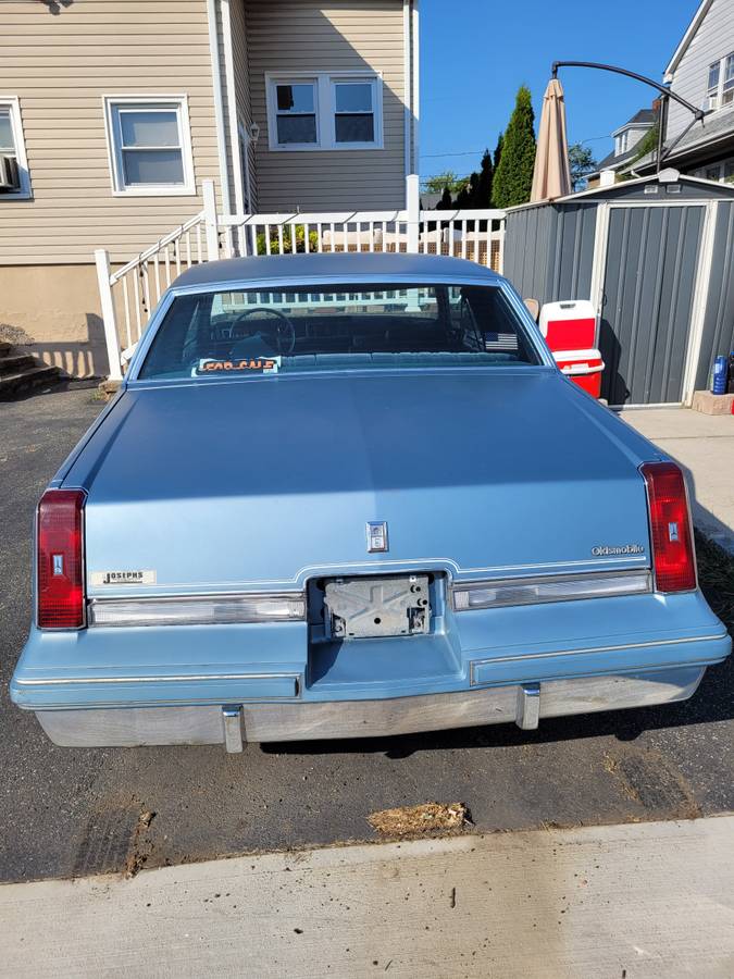 Oldsmobile-cutlass-supreme-1985-4