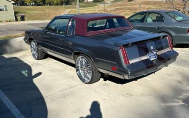 Oldsmobile-cutlass-supreme-1987-grey-1