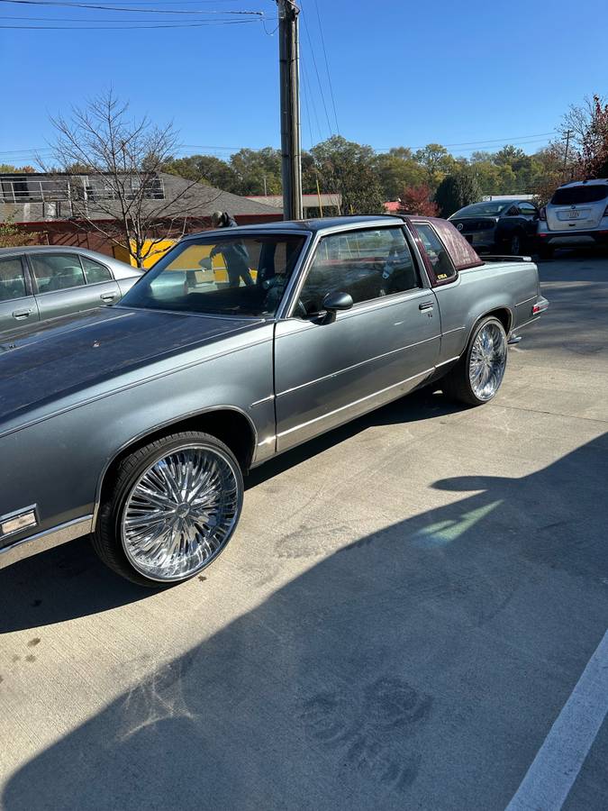 Oldsmobile-cutlass-supreme-1987-grey