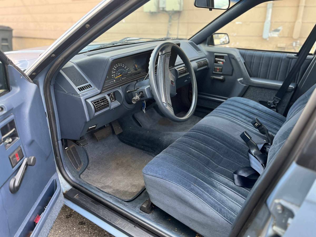 Oldsmobile-cutlass-supreme-1991-blue-3