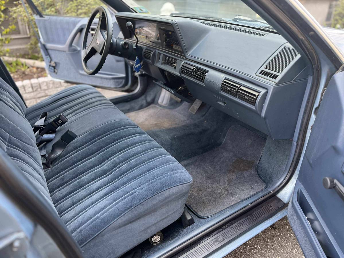 Oldsmobile-cutlass-supreme-1991-blue-6