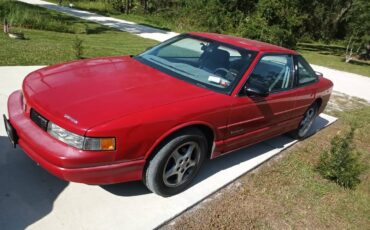 Oldsmobile-cutlass-supreme-1991-red-1